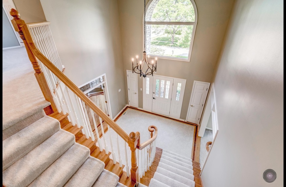 1612 Robert Ln, Naperville, IL 60564 - photo 1