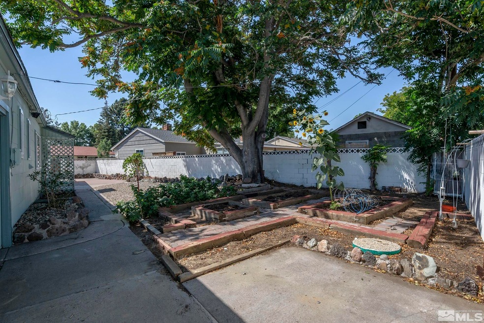 2639 11th St, Sparks, NV 89431 - photo 1