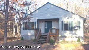 110 Indian Run Ct, Milford, PA 18337 - photo 1