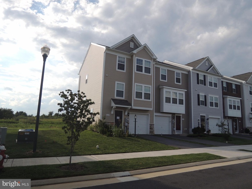 1147 Stallion St, Ranson, WV 25438 - photo 1