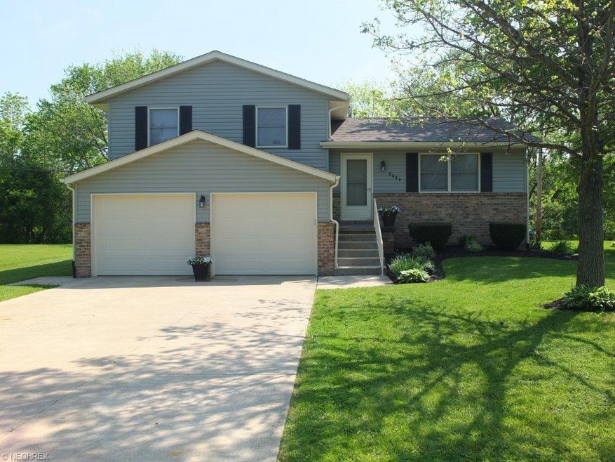 4 level split with 3 bedrooms and over 2000 square