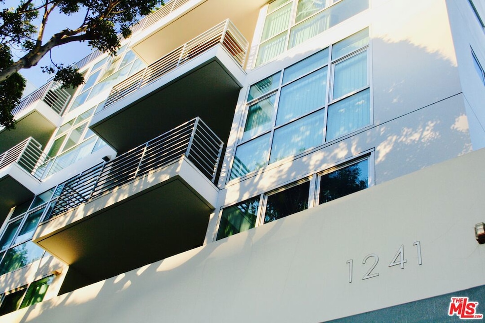 1241 5th St unit 308, Santa Monica, CA 90401 - photo 1