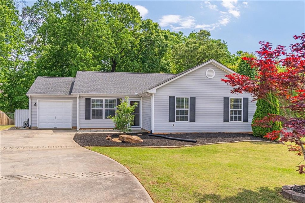 353 Shenandoah Cir, Winder, GA 30680 - photo 1