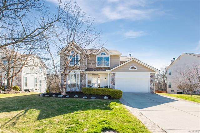 Welcome home to 6018 Ravine Court!
