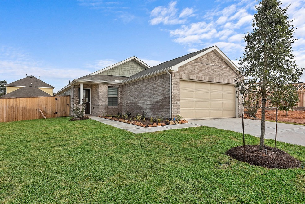 907 Silver Birch Branch, Magnolia, TX 77354 - photo 1