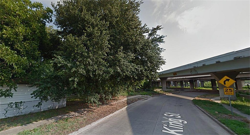 6339 Eastex Fwy, Houston, TX 77026 - photo 1