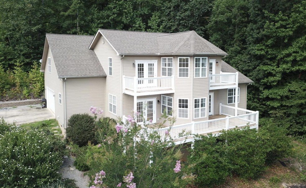 5411 Valley View