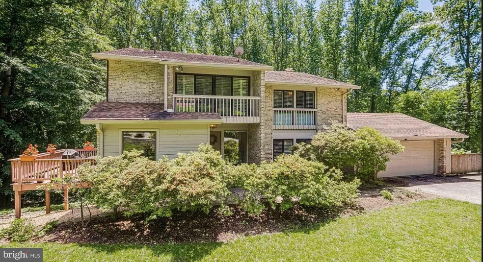 8513 Carlynn Dr, Bethesda, MD 20817 - photo 1