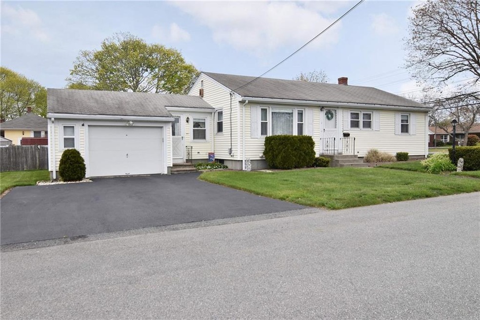 1 Sweetbriar Ave, Riverside, RI 02915 - photo 1