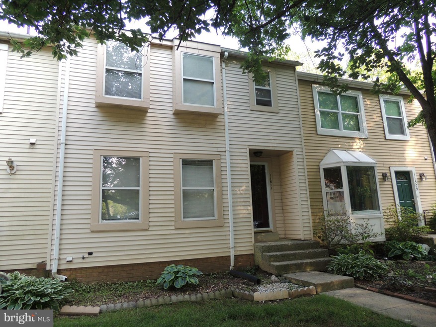 11511 Summer Oak Dr, Germantown, MD 20874 - photo 1