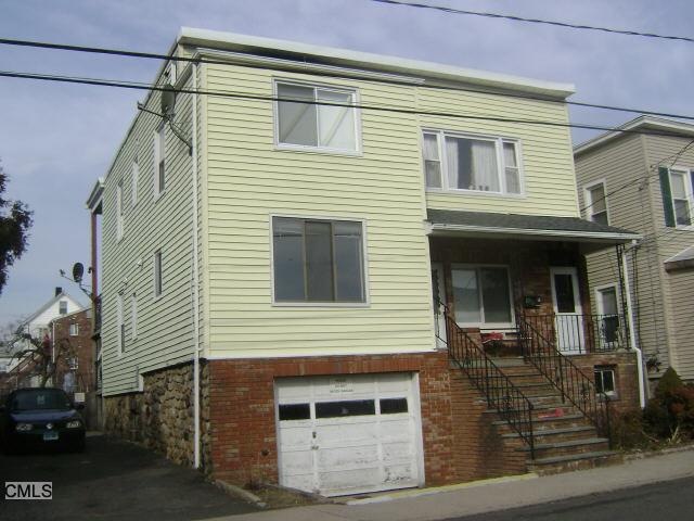 47 Dean St unit 1STLE, Stamford, CT 06902 - photo 1