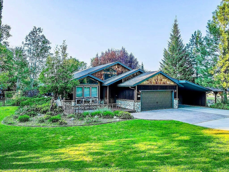 For Sale $549,000 • Co-Listing Agent