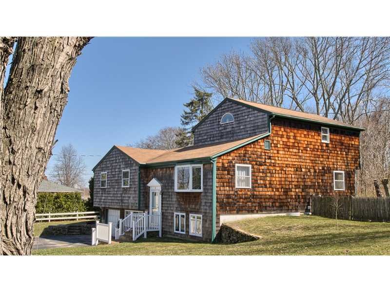 5 Almeida Dr, Warren, RI 02885 - photo 1