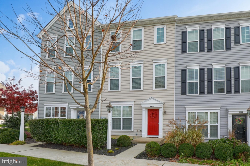 231 Keinath St, Mount Joy, PA 17552 - photo 1