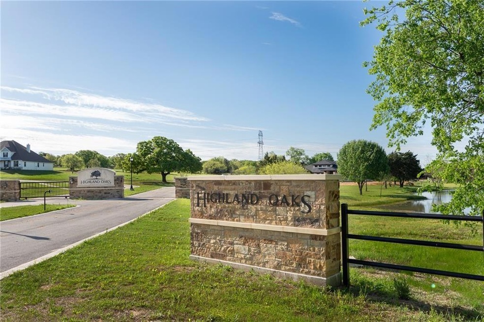 4041 Highland Oaks Dr, Cleburne, TX 76031 - photo 1