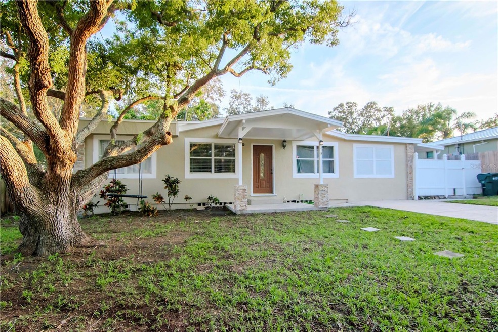 219 6th Ave SW, Largo, FL 33770 - photo 1