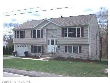 88 Westport Dr, Waterbury, CT 06706 - photo 1