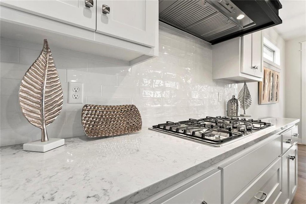 25930 W 96th St, Lenexa, KS 66227 - photo 1