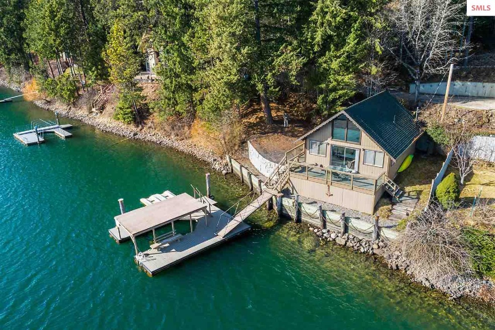 Hayden Lake Cabin on Quiet Bay