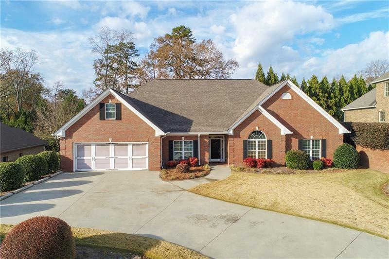 1526 Berkeley Ct, Gainesville, GA 30501 - photo 1