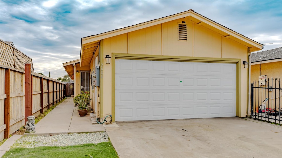 For Sale $384,990 • Co-Listing Agent