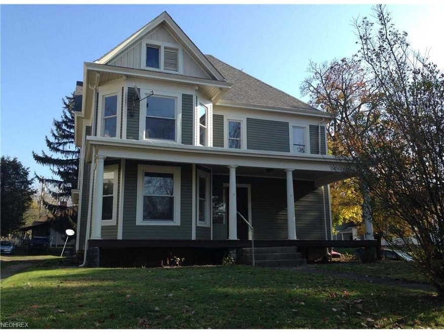 364 S 3rd St, Coshocton, OH 43812 - photo 1