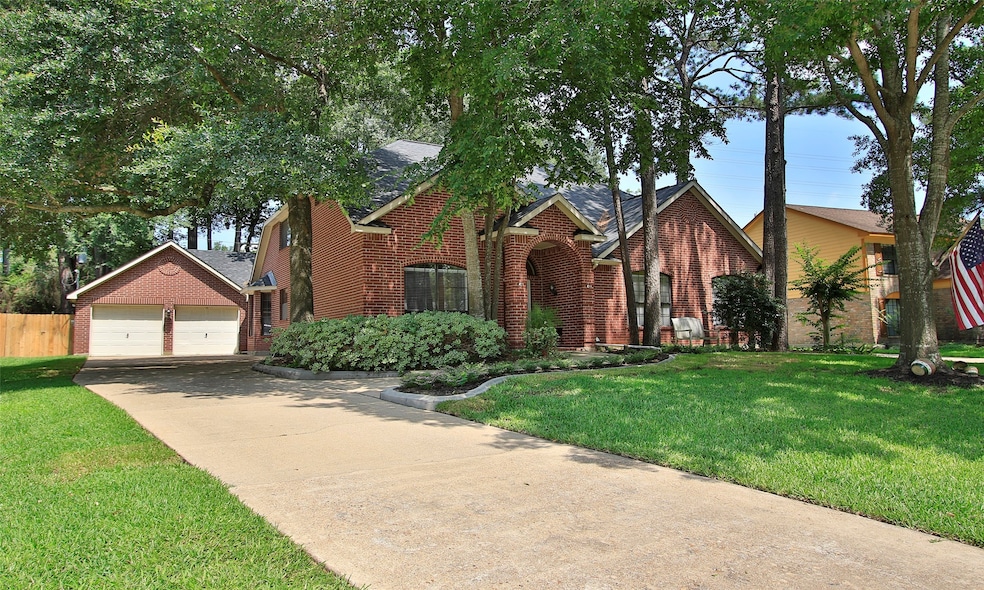 15527 Hermitage Oaks Dr, Tomball, TX 77377 - photo 1