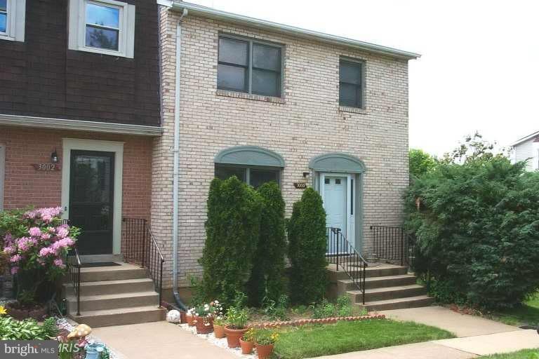 3000 White Birch Ct, Fairfax, VA 22031 - photo 1