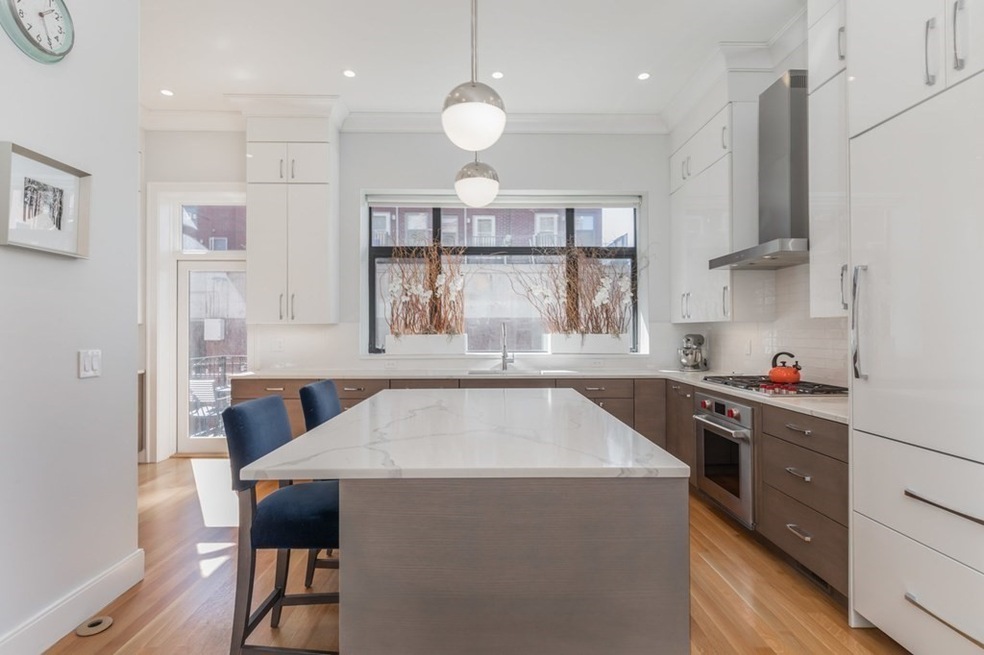 44 Upton St unit 1, Boston, MA 02118 - photo 1