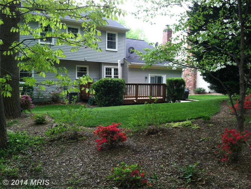 5910 Oakland Park Dr, Burke, VA 22015 - photo 1