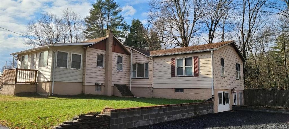 11 Third St, Godeffroy, NY 12729 - photo 1