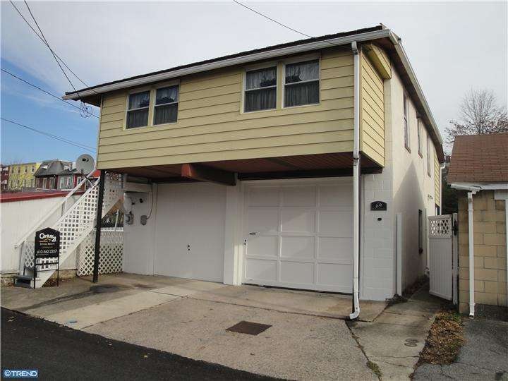 69 N Peach Aly, Hamburg, PA 19526 - photo 1