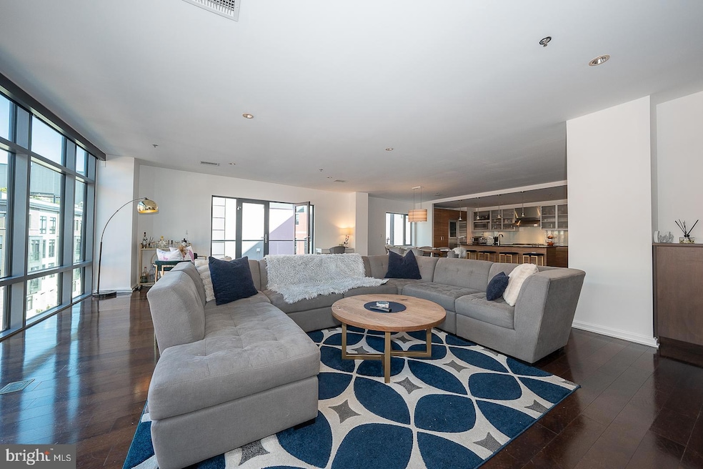 257 59 N 2nd St unit 401, Philadelphia, PA 19106 - photo 1