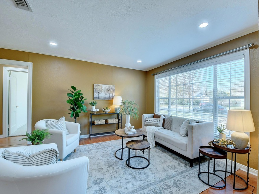 110 Line Dr, Gainesville, TX 76240 - photo 1