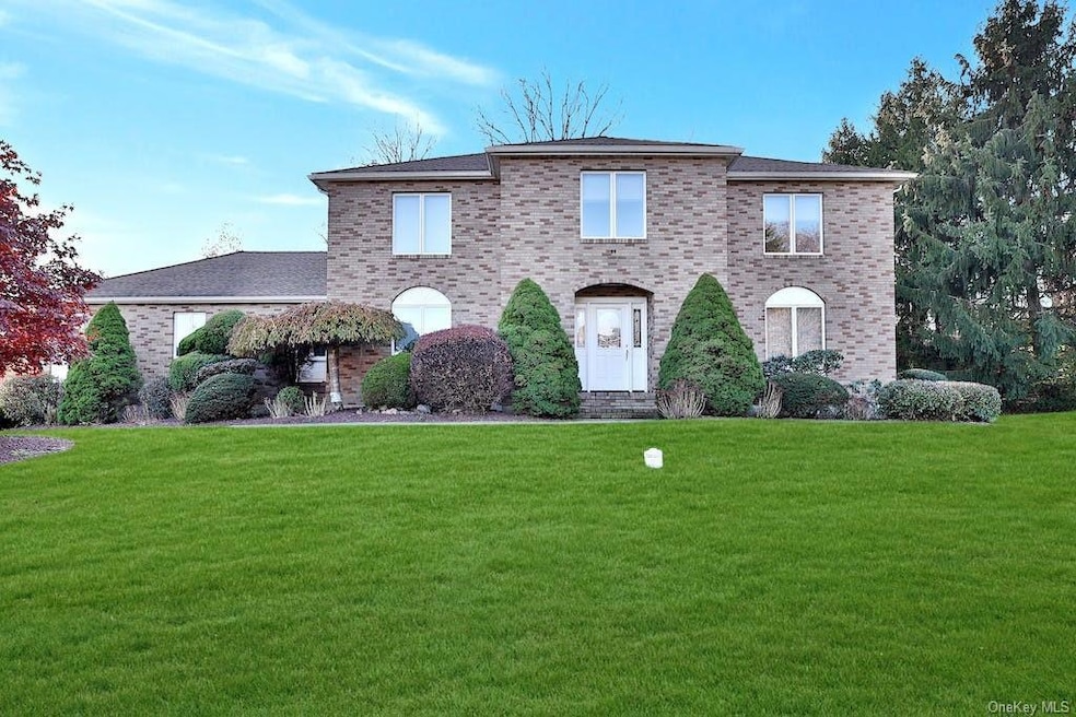 2 Chimney Ridge Dr, Harriman, NY 10926 - photo 1