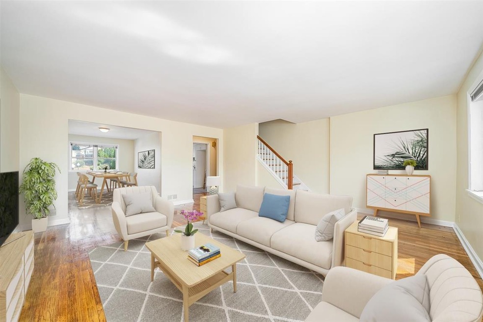 31 W 2nd St, Bayonne, NJ 07002 - photo 1