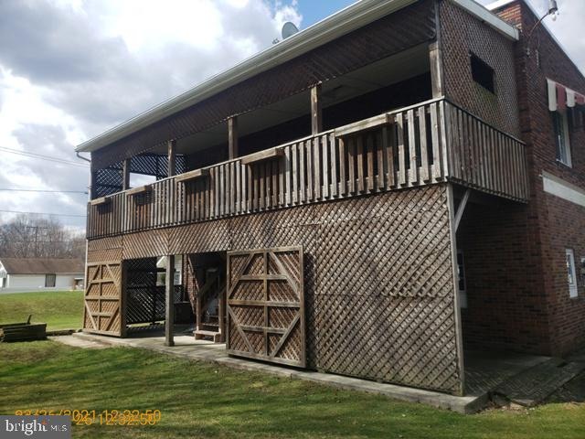 521 Franklin Ave, Tamaqua, PA 18252 - photo 1