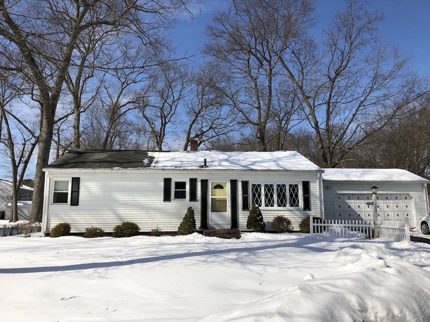 102 Jensen Cir, West Springfield, MA 01089 - photo 1