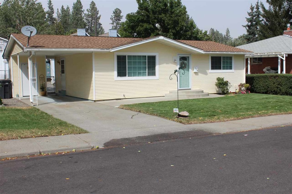 530 W 3rd St, Cheney, WA 99004 - photo 1