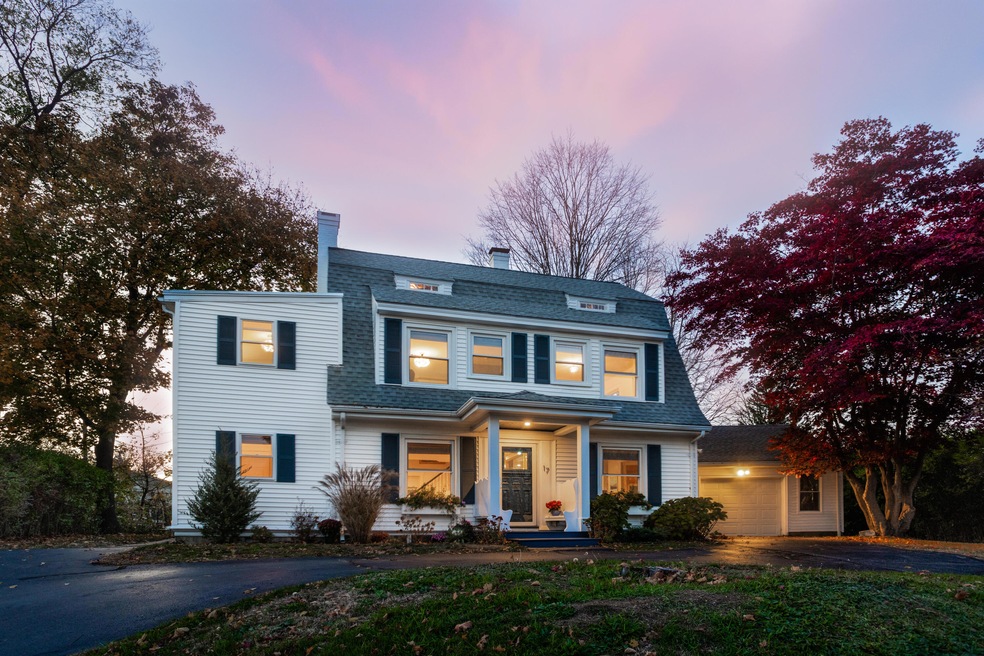 17 Traip Ave, Kittery, ME 03904 - photo 1