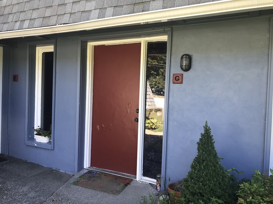 370 Montague Rd unit G, Sunderland, MA 01375 - photo 1