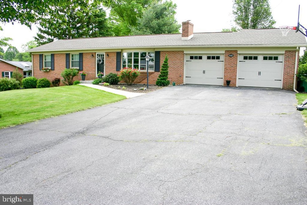 2920 Adams Dr, Chambersburg, PA 17201 - photo 1