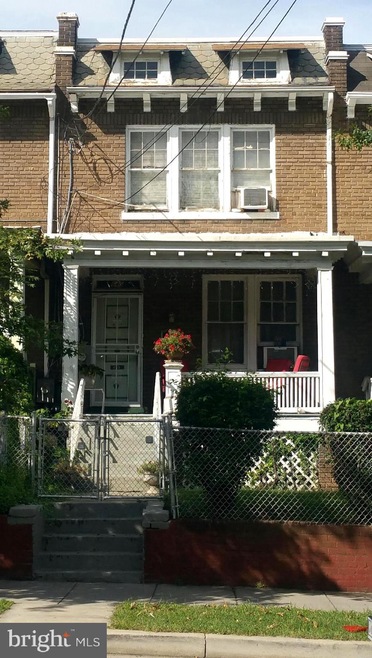 646 Franklin St NE, Washington, DC 20017 - photo 1