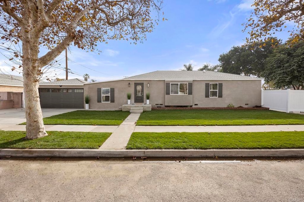 4604 Hedda St, Lakewood, CA 90712 - photo 1