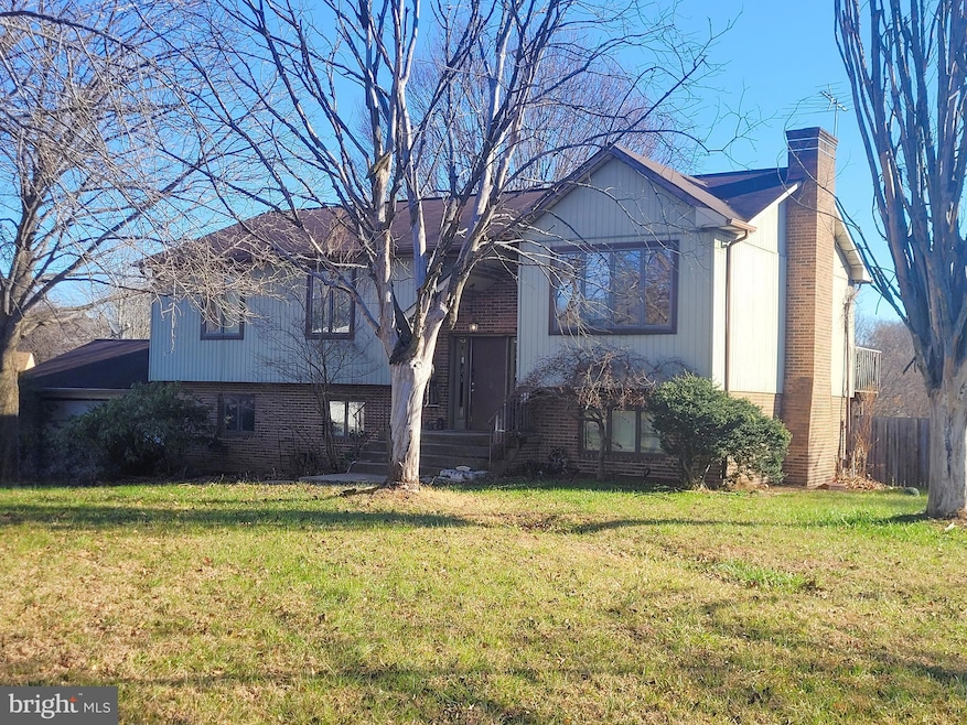 10201 Pine Meadows Ln, Upper Marlboro, MD 20772 - photo 1