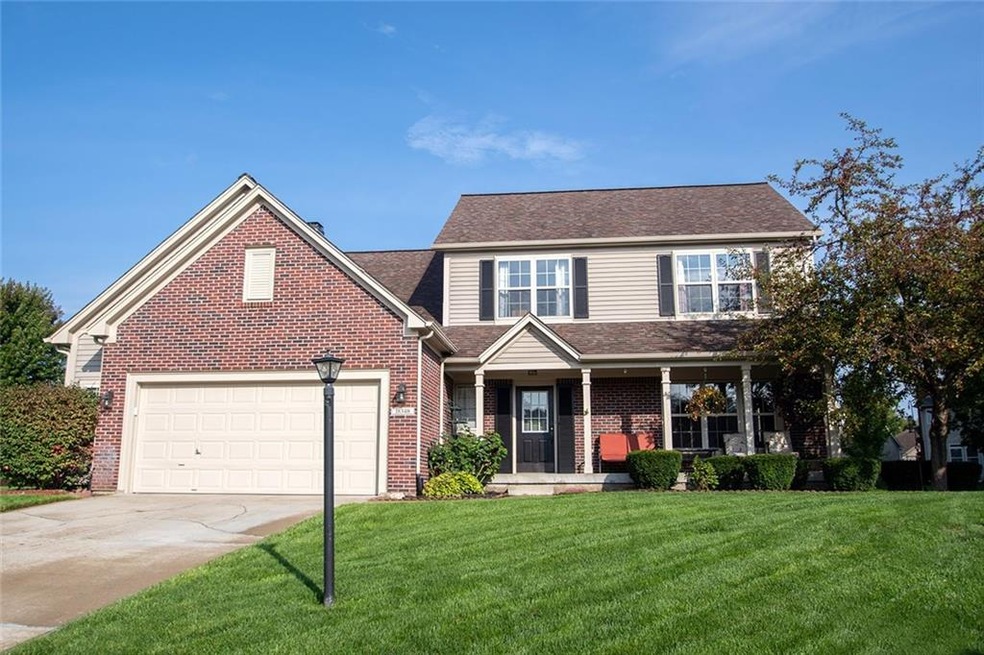 18348 Benton Oak Dr, Noblesville, IN 46062 - photo 1