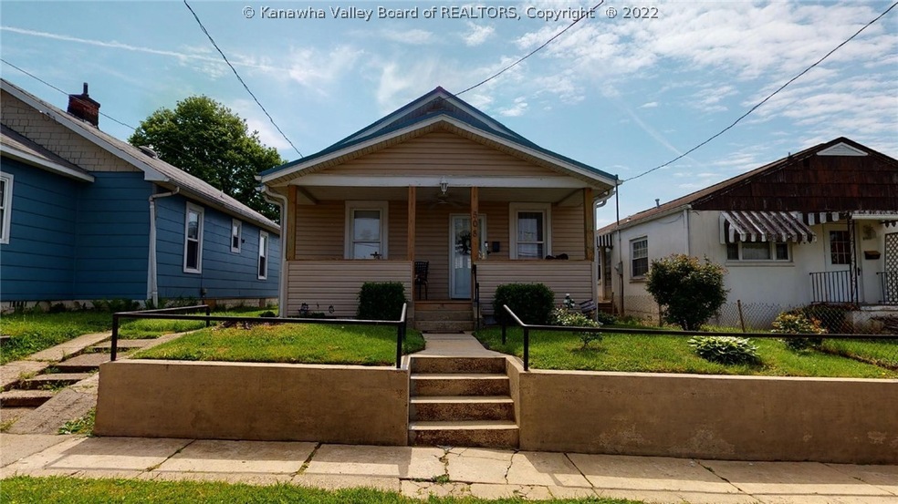 508 18th St, Dunbar, WV 25064 - photo 1