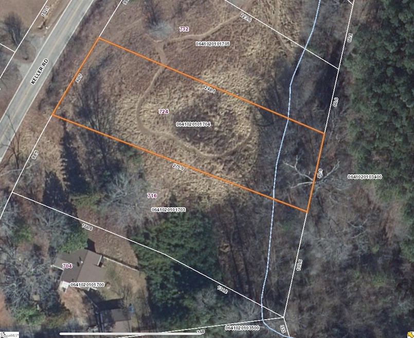 724 Keller Rd, Taylors, SC 29687 - photo 1