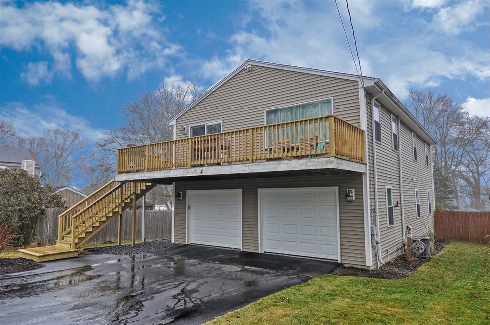 4 Wapping Dr, Bristol, RI 02809 - photo 1