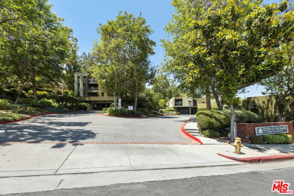 For Sale $584,000 • Co-Listing Agent